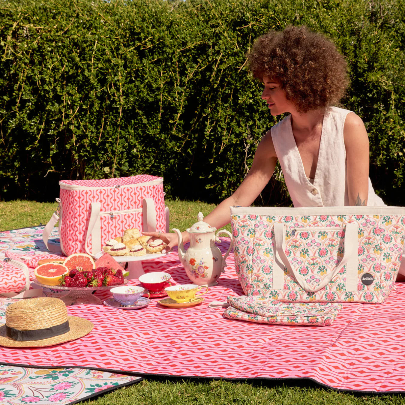 Picnic Mat Cherry Zig Zag